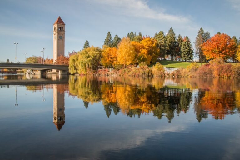 20191023-Fall-Riverfront-Park-LKamrowski-1026-1